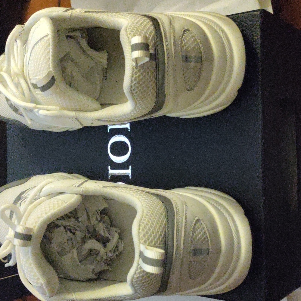 Used Dior B22 White Sneakers - Picture 5 of 6